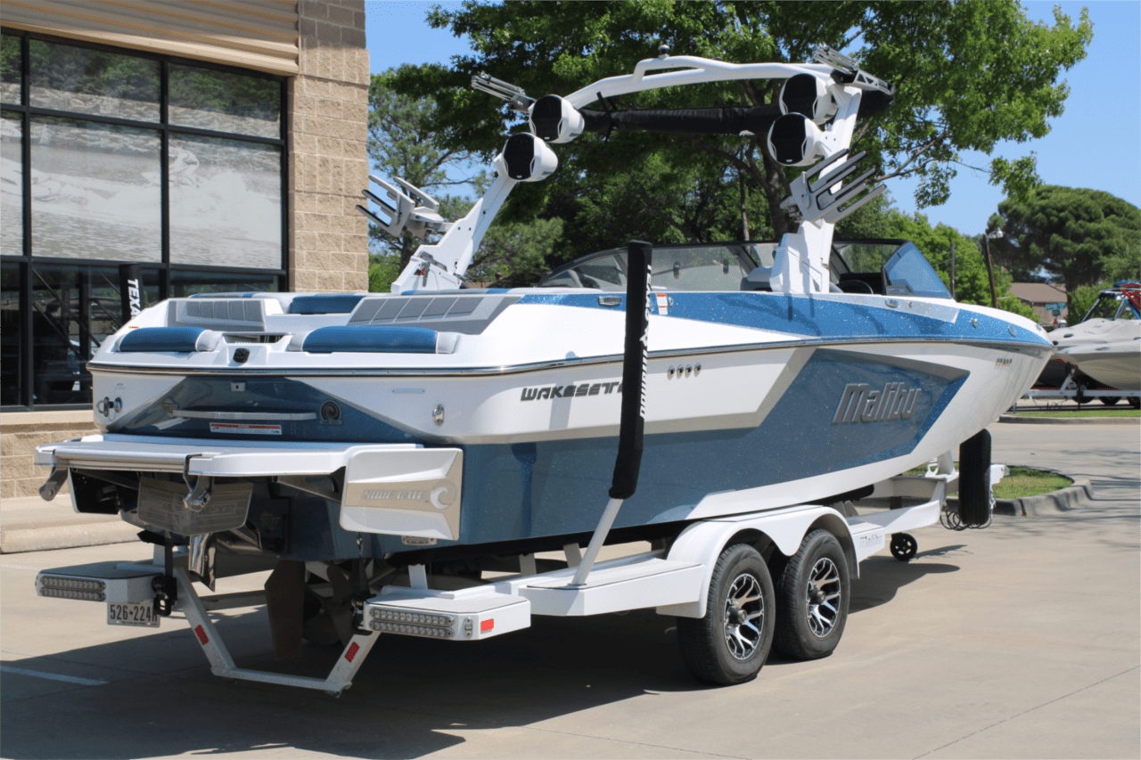 2023 Malibu 24 MXZ