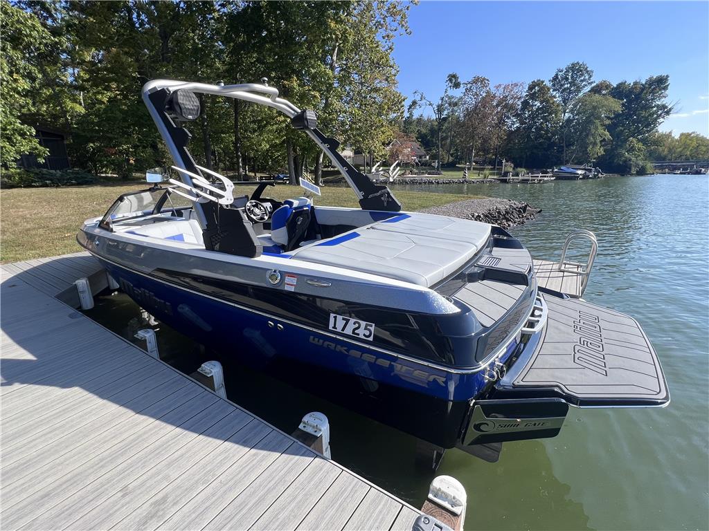 2023 Malibu Wakesetter VTX Icon