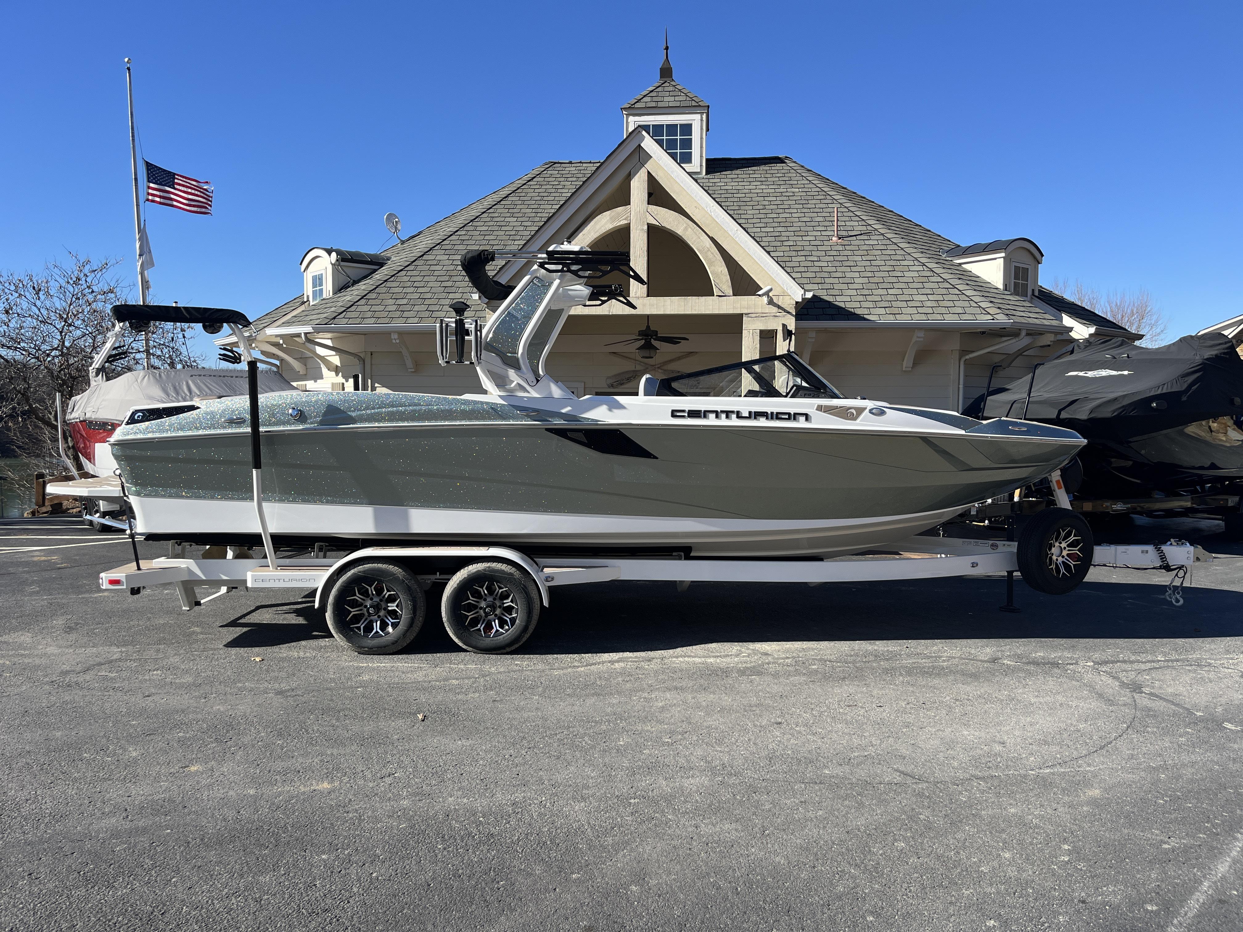 boat.Title