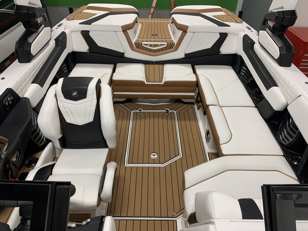 2022 Nautique Super Air Nautique G21
