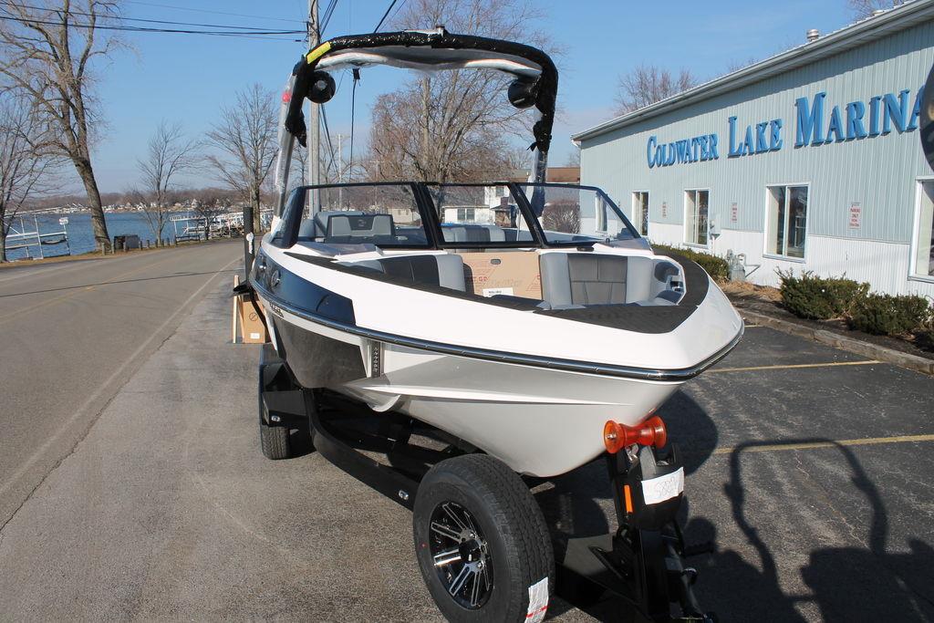2024 Malibu Boats 20 VTX WAS $148,995 NOW $128,995