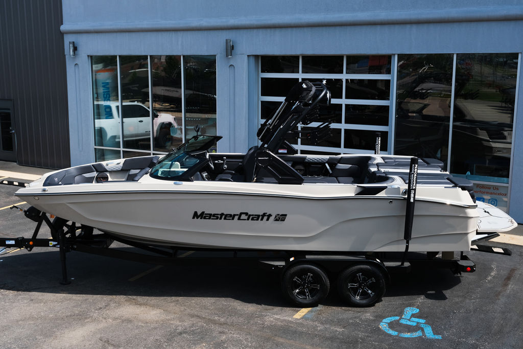 2025 MasterCraft XT24 Icon