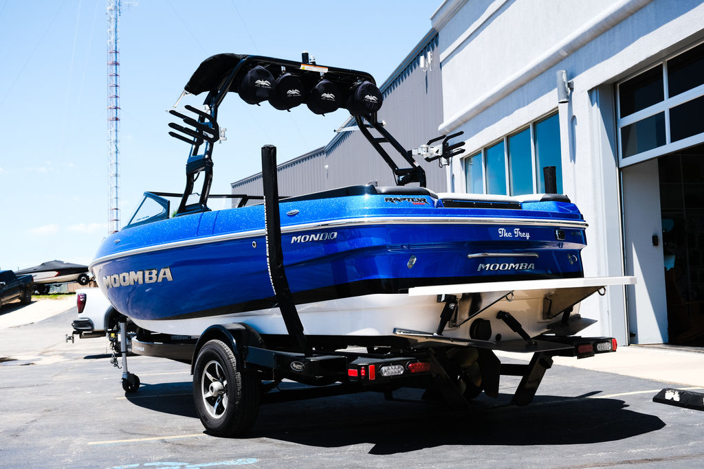 2017 MOOMBA Mondo Icon
