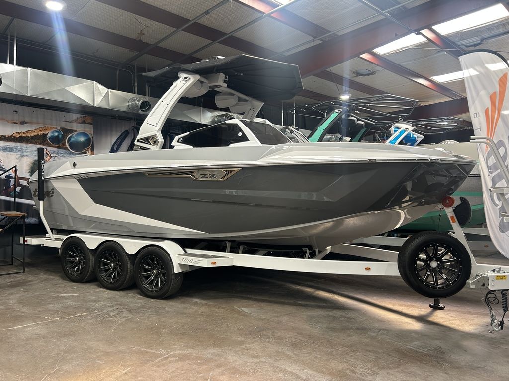 boat.Title