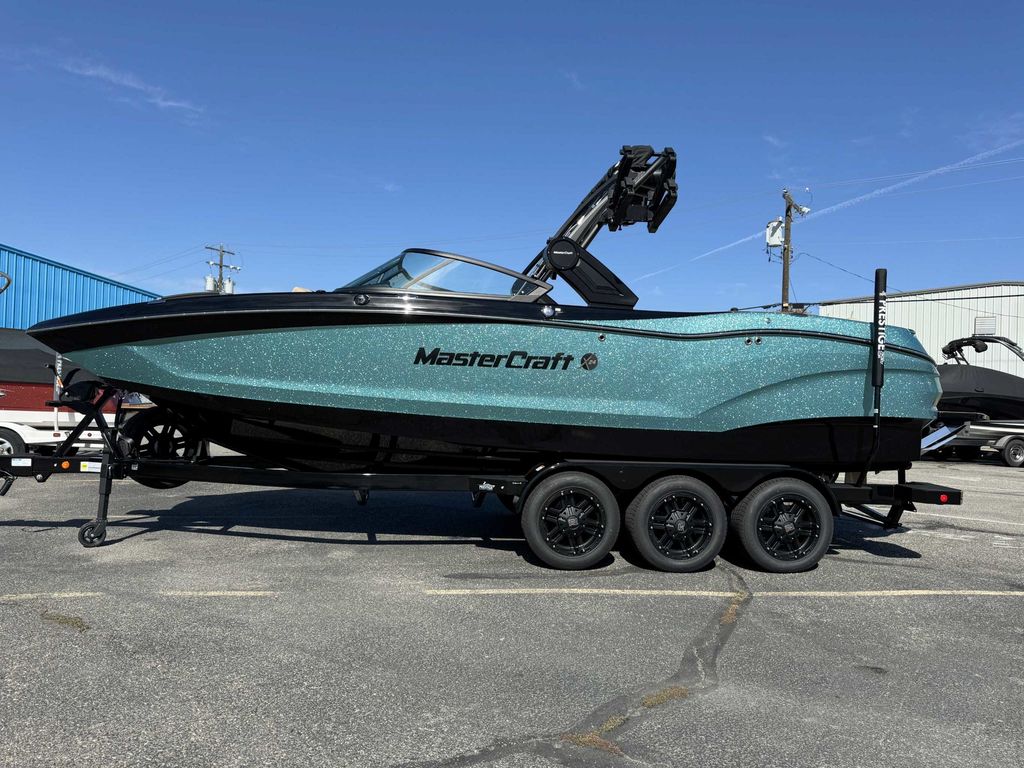 2025 MasterCraft X24