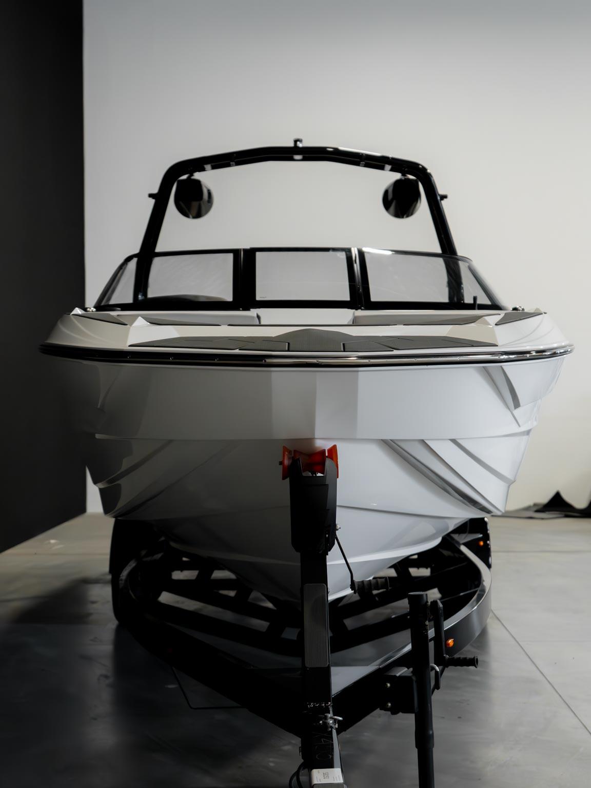 boat.Title