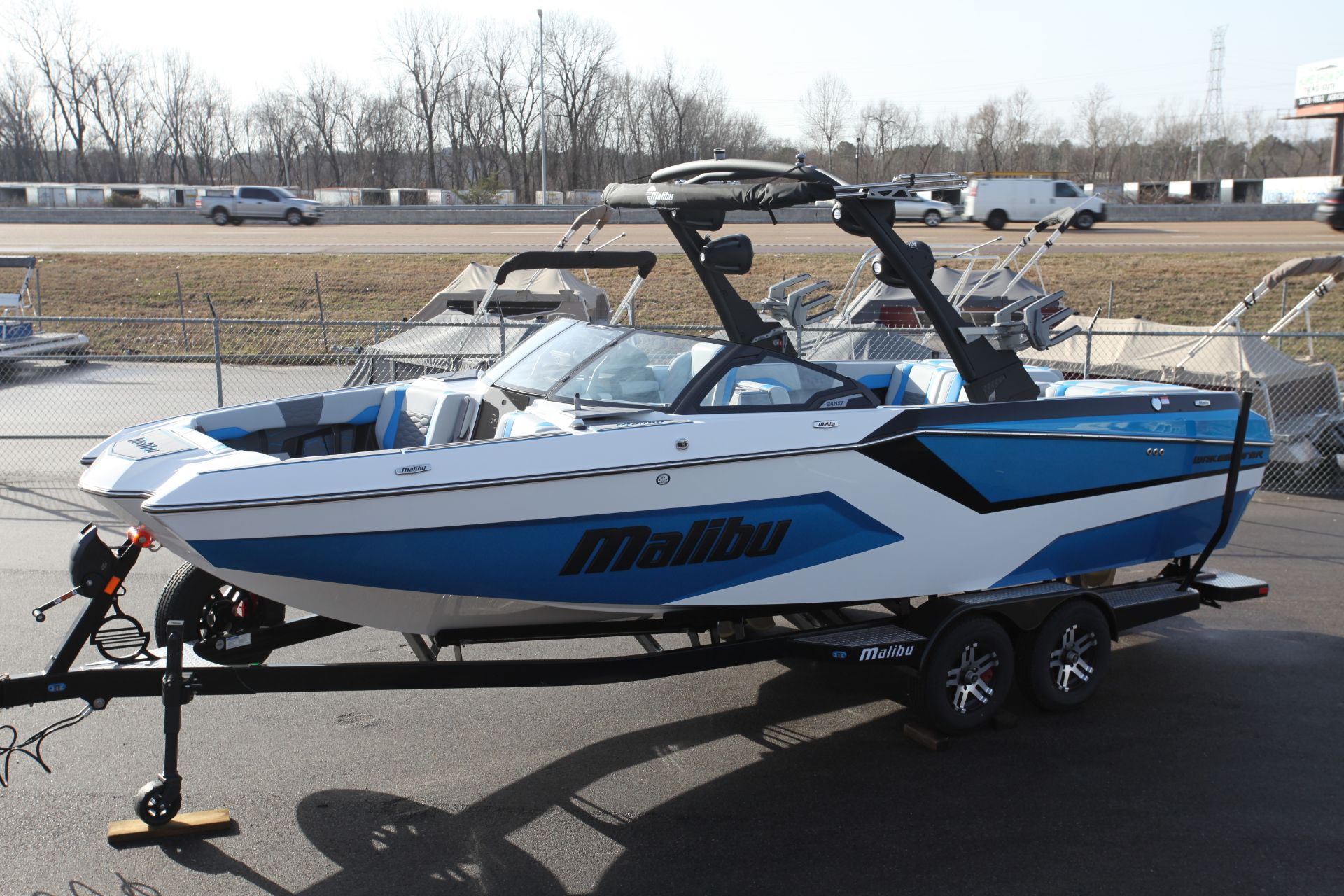  Malibu Wakesetter 24 MXZ